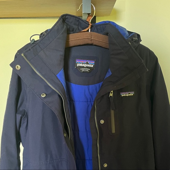 Patagonia Down Parka in Navy Blue - Picture 3 of 5